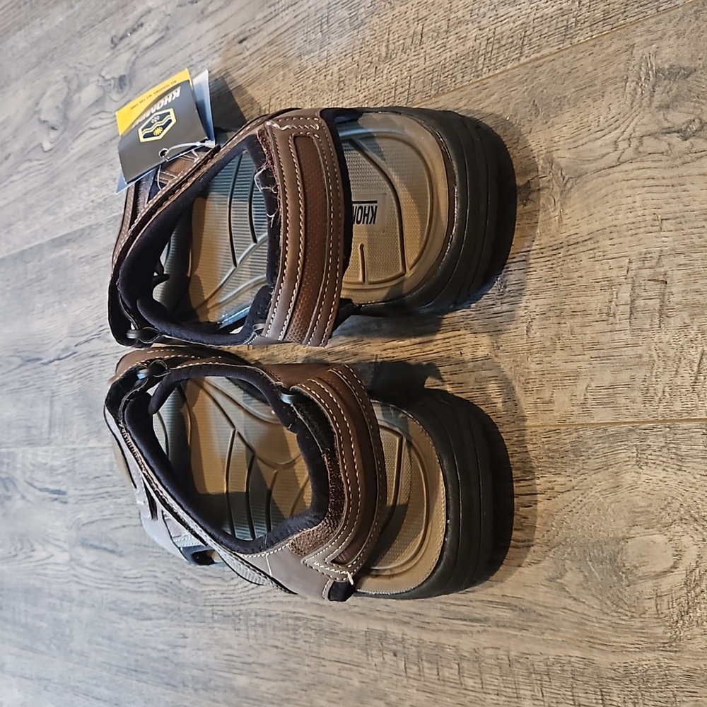 Khombu Men's size 13 Velcro Sandles New With Tags - Picture 4 of 8